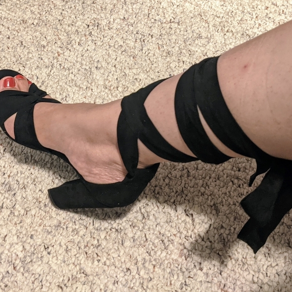 Sandals - Picture 2 of 7